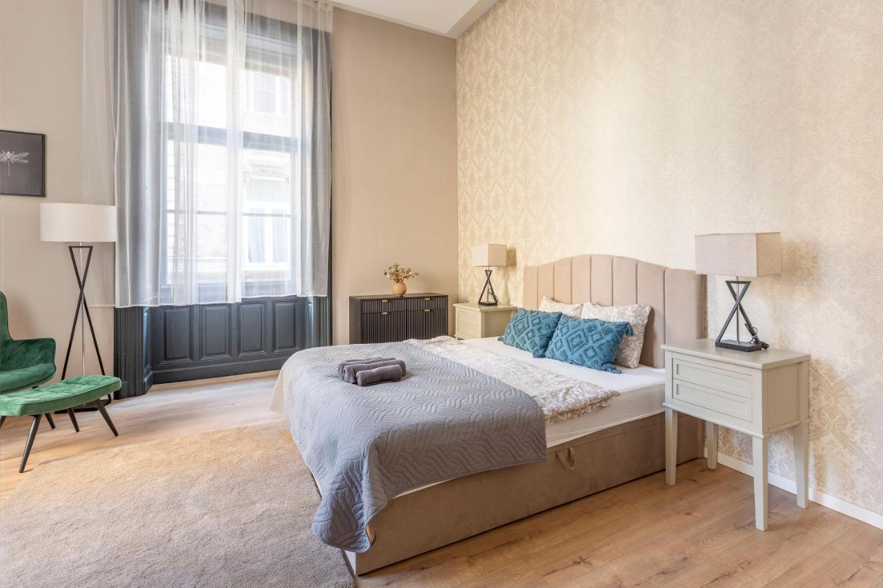 Luxurious & Spacious Central Apartment In The Kertesz Street Budapest Exterior photo