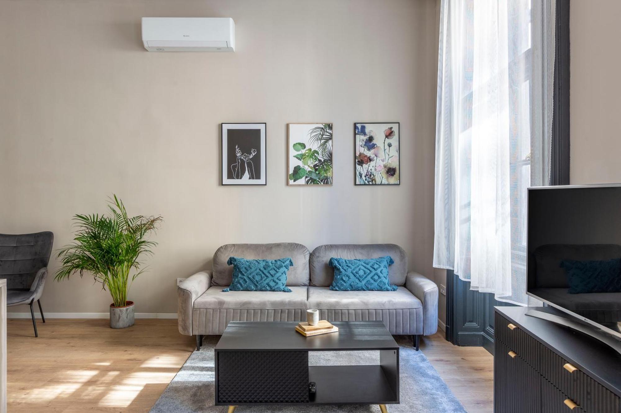 Luxurious & Spacious Central Apartment In The Kertesz Street Budapest Exterior photo
