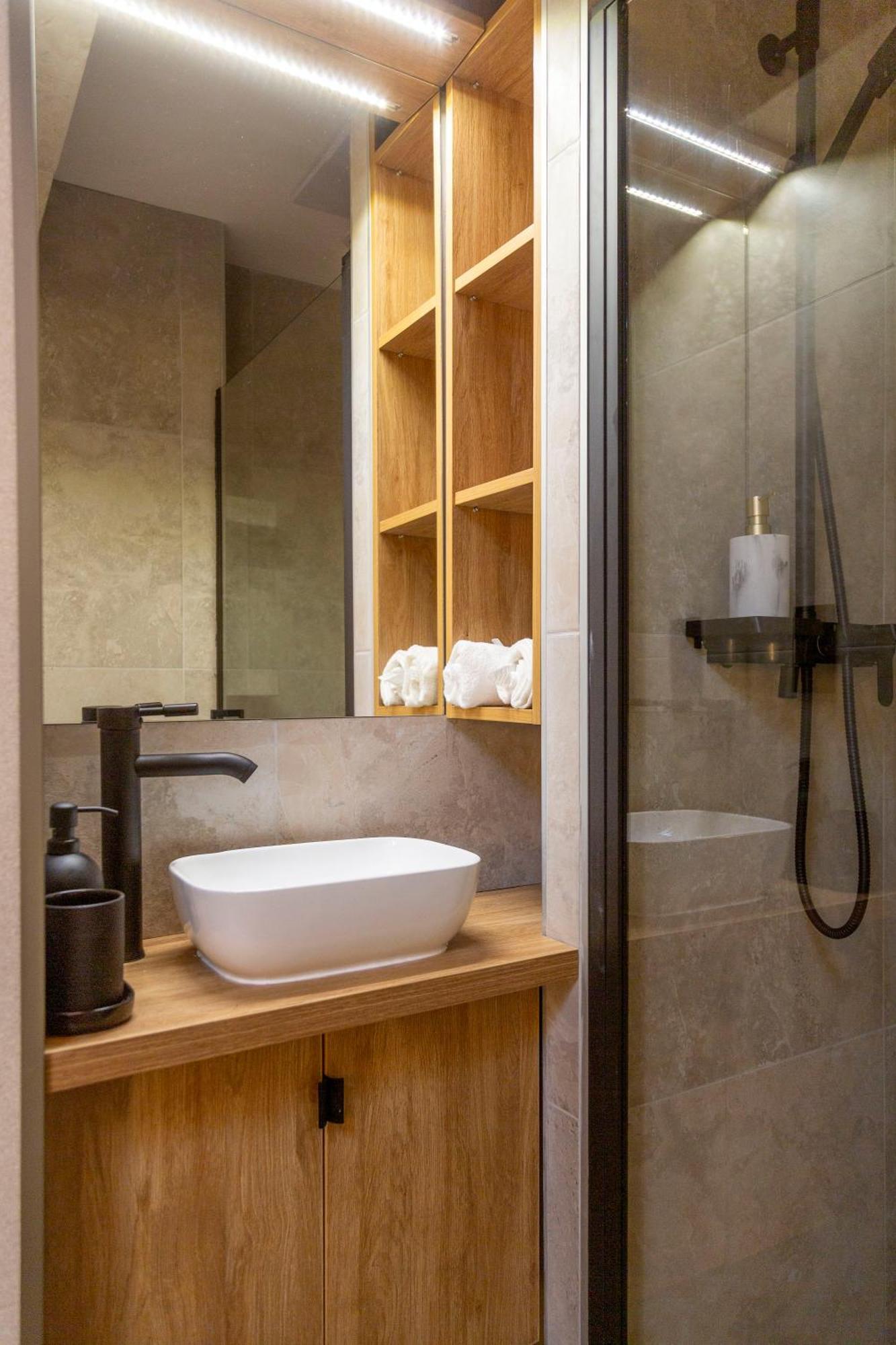 Luxurious & Spacious Central Apartment In The Kertesz Street Budapest Exterior photo