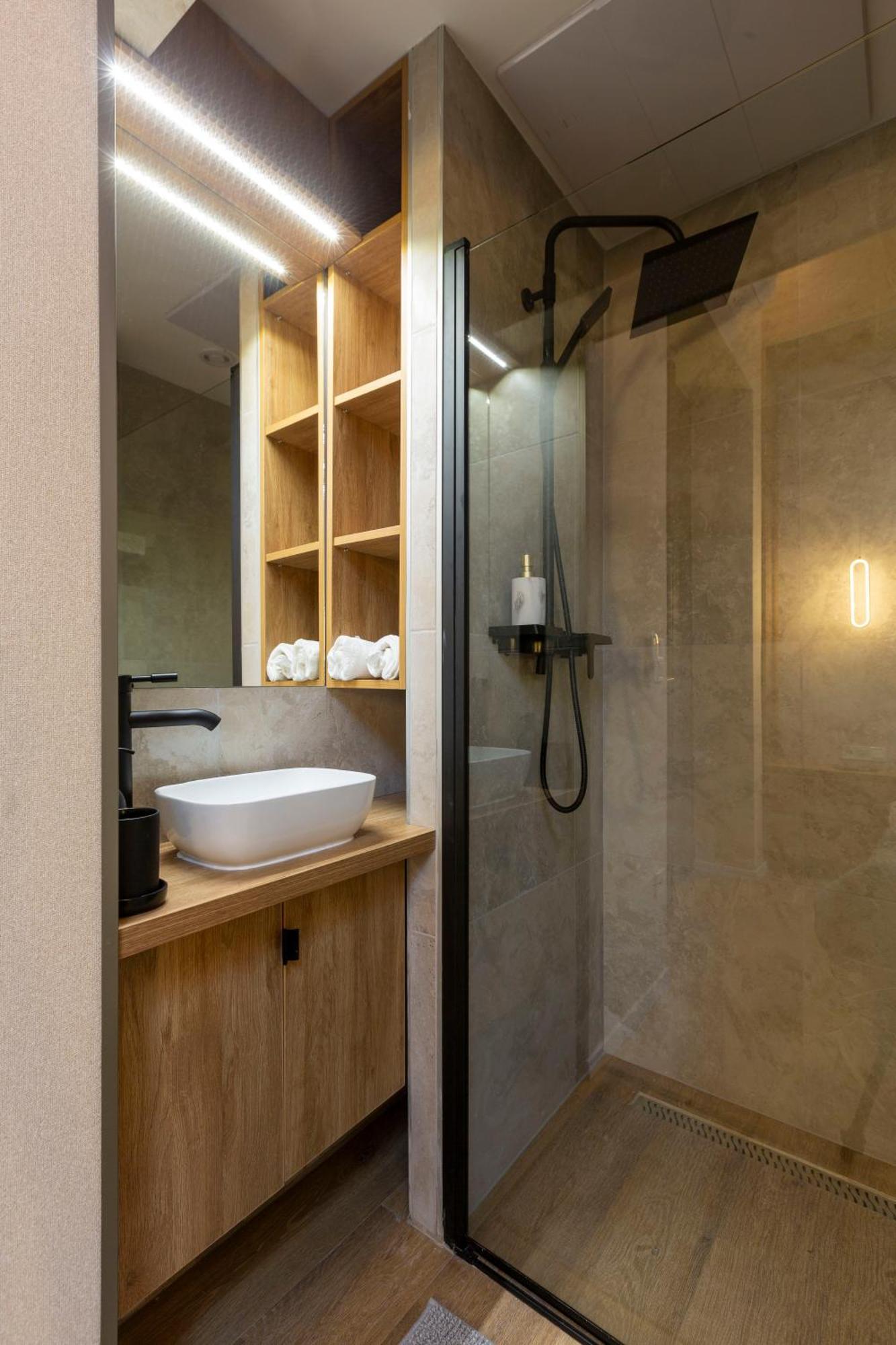 Luxurious & Spacious Central Apartment In The Kertesz Street Budapest Exterior photo